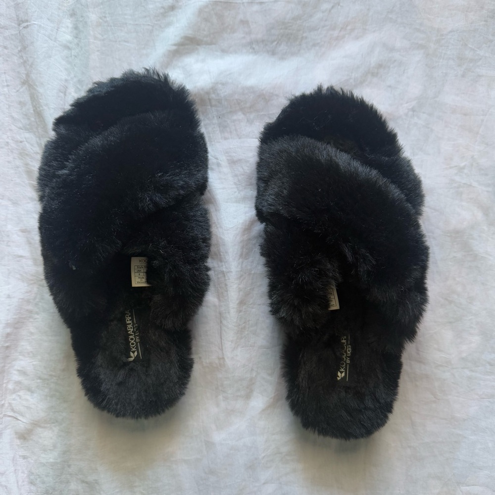 Koolaburra by UGG Ballia black  faux fur slippers